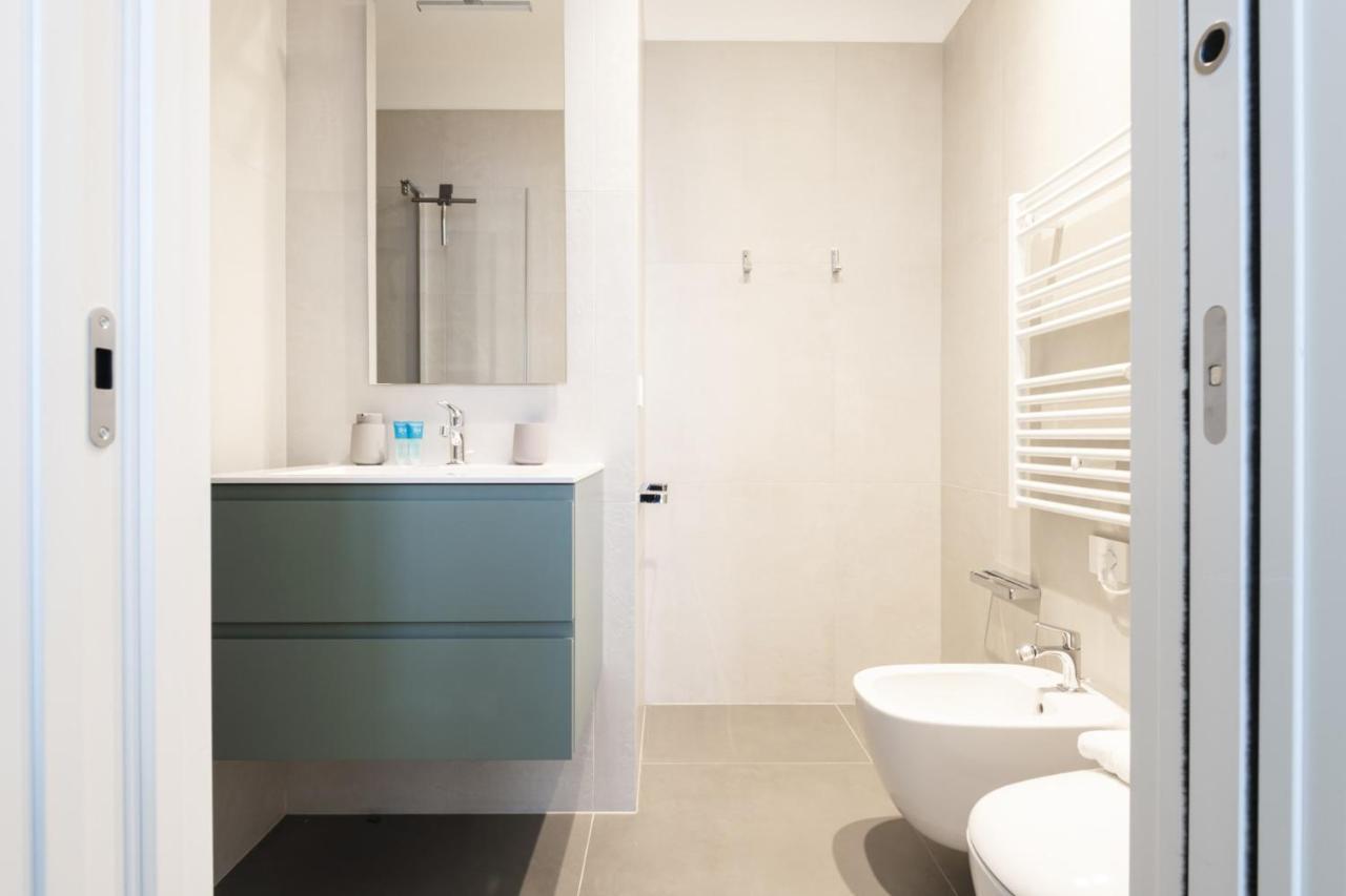Easylife - Lussuosa Dimora Con Rooftop Condominiale Vista Duomo Milano Ngoại thất bức ảnh