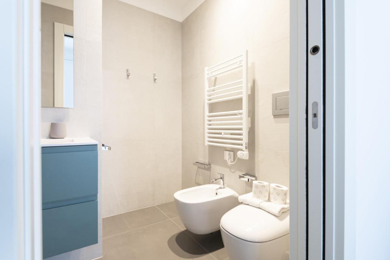 Easylife - Lussuosa Dimora Con Rooftop Condominiale Vista Duomo Milano Ngoại thất bức ảnh